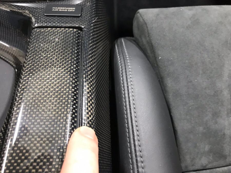 Детали интерьера Porsche 911 GT2 (997) 2008 года  (NA) (фото 57 из 107)